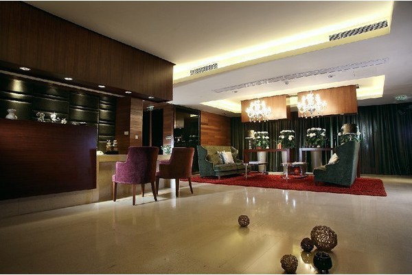 桑拿养生指南：成都00后的放松之道(成都 桑拿按摩)